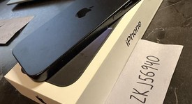 Mint
													Apple iPhone 16 Pro - Unlocked, Black, 256 GB, A3083, photo 5 of 13
