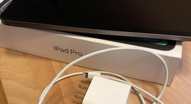 Mint
													Apple iPad Pro 11" 2018 - Unlocked, Gray, 256 GB, A2013, photo 1 of 8