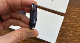 Mint
													Apple Watch SE 3rd Gen 40mm - Unlocked, Midnight, A3326 - Cellular, photo 4 of 11