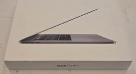 Fair
													MacBook Pro 2019 - 15" - I7, Gray, 256 GB, 16 GB, photo 4 of 4