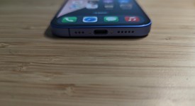 Good
													Apple iPhone 16 - Unlocked, Ultramarine, 128 GB, A3081, photo 3 of 12
