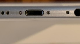Good
													Apple iPhone 6 - AT&T, Silver, 64 GB, A1549, photo 5 of 7
