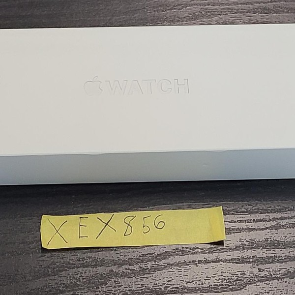 Apple Watch Series 8 41mm - Unlocked, Starlight, A2772 - Cellular, Aluminum