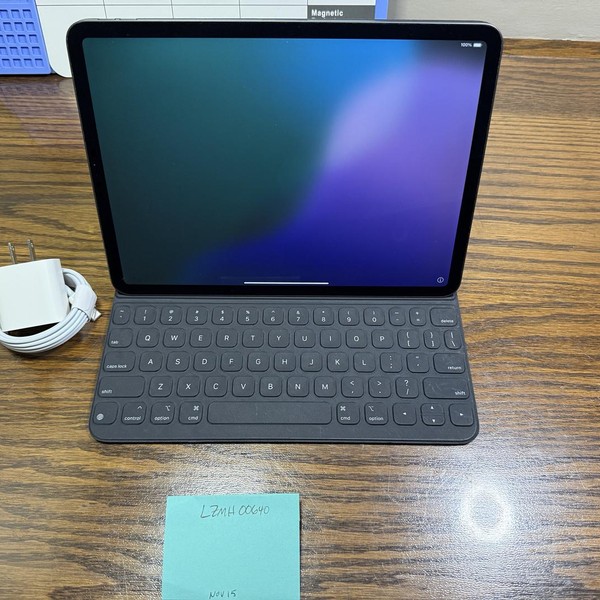 Apple iPad Pro 11 inch 2018 - Wi-Fi, 64 GB, Space Gray, A1980