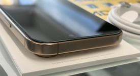 Mint
													Apple iPhone 16 Pro - Unlocked, Desert, 128 GB, A3083, photo 5 of 6