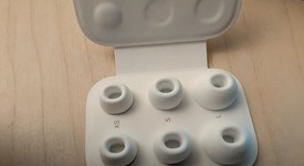 Used
													Apple AirPods Pro 2 - USB-C, photo 2 of 6