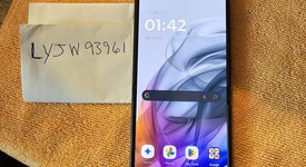 Good
													Motorola Razr (2024) - Cricket, Gray, 256 GB, 8 GB, photo 1 of 9