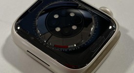 Good
													Apple Watch Series 7 41mm - Unlocked, Starlight, A2475 - Cellular, Aluminum, photo 4 of 4