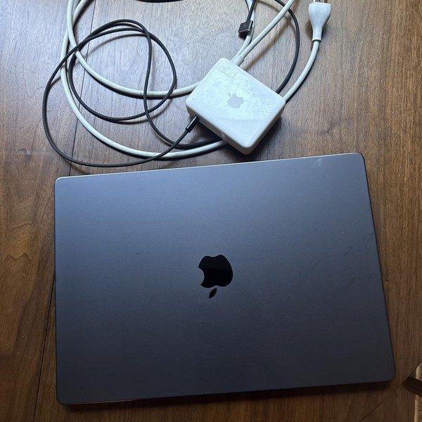 MacBook Pro 2024 - 16 inch - 512 GB, Space Black, 48 GB, Apple M4 Pro 14-core