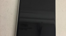 Mint
													LG V30 - AT&T, Silver, 64 GB, H931, photo 2 of 7