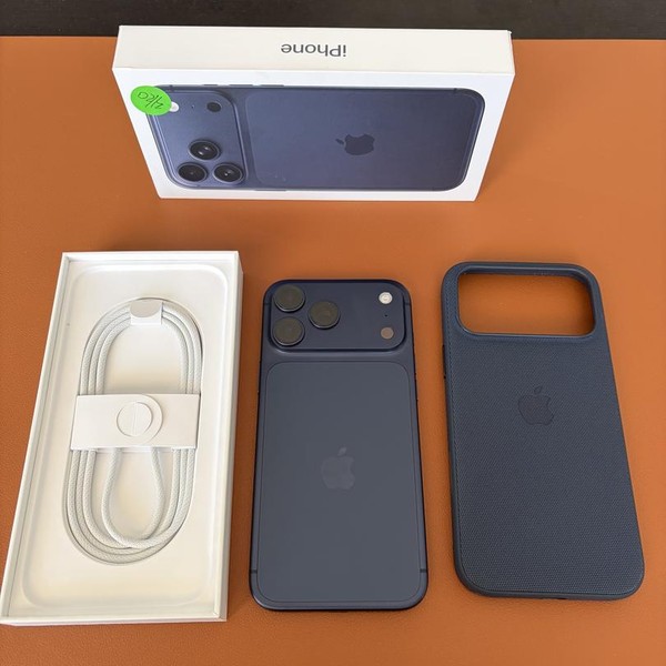 Apple iPhone 17 Pro Max - Cricket, 256 GB, Deep Blue, A3257
