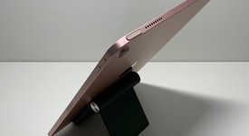 Good
													Apple iPad Air 4th Gen - Wi-Fi, Rose Gold, 64 GB, A2316, photo 3 of 7
