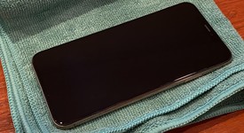 Good
													Apple iPhone Xs Max - Unlocked, Gold, 256 GB, A1921, photo 1 of 7