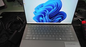 Mint
													Dell XPS Laptop, photo 4 of 6