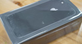New
													Apple iPhone 8 - Verizon, Gray, 64 GB, A1863, photo 5 of 5