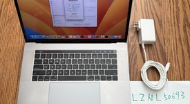 Good
													MacBook Pro 2018 (With Touch Bar) - 15" - I7, Gray, 512 GB, 16 GB, photo 1 of 8