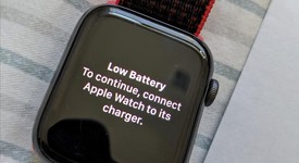Good
													Apple Watch Series 4 44mm - T-Mobile, Silver, A1976 - Cellular, Aluminum, photo 3 of 7