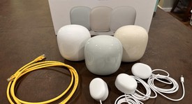 Mint
													Google Nest Wifi Pro 6e Mesh Router - Multicolor, 3-Pack, photo 4 of 4