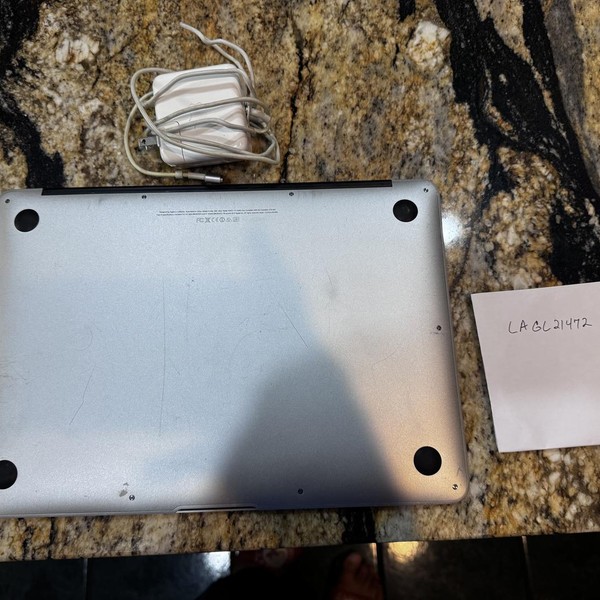 MacBook Air 2014 - 13 inch - 128 GB, Silver, 4 GB