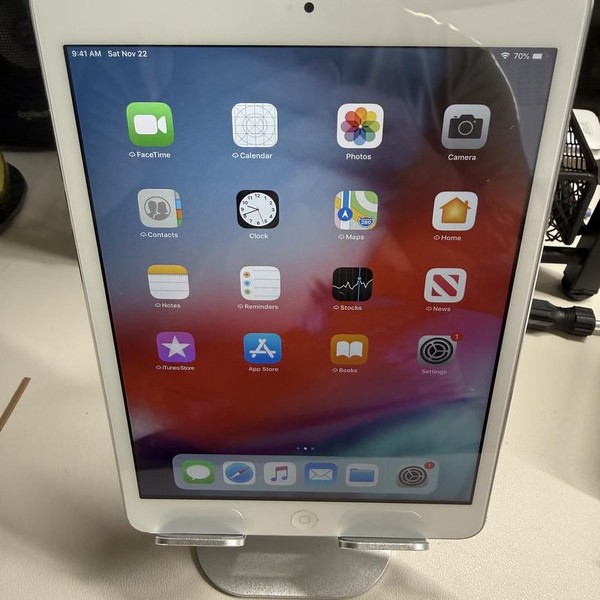 Apple iPad Mini 2 Retina - Wi-Fi, 32 GB, Silver