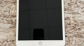 Good
													Apple iPad 8th Gen - Wi-Fi, Silver, 32 GB, A2270, photo 1 of 5