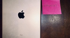 Mint
													Apple iPad 6th Gen - Sprint, Gold, 32 GB, A1954, photo 1 of 5