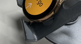 Fair
													Samsung Galaxy Watch Active2 40mm - Unlocked, Gold, Stainless Steel, photo 2 of 6