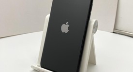 Fair
													Apple iPhone SE 2nd Gen 2020 - Unlocked, Black, 64 GB, A2275, photo 3 of 7
