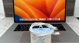 Good
													MacBook Pro 2017 (With Touch Bar) - 15" - I7, Silver, 512 GB, 16 GB, photo 1 of 8