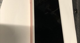 Good
													Apple iPhone 7 - Unlocked, Rose Gold, 32 GB, A1778, GSM, photo 3 of 9