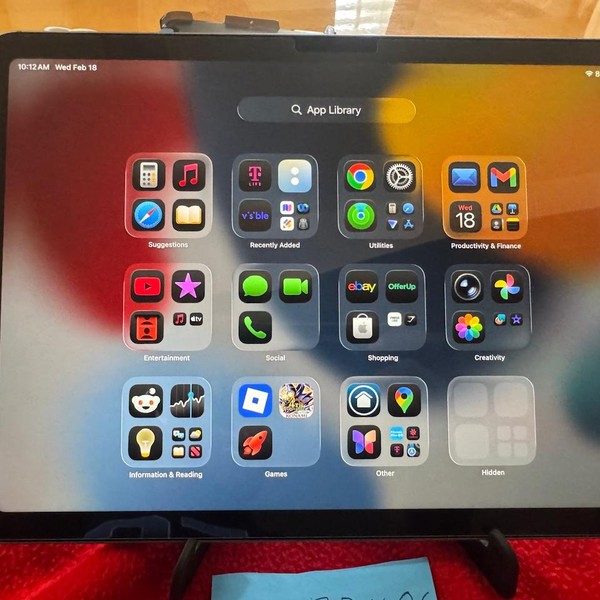 Apple iPad Air 11 inch (M3) 2025 - Unlocked, 128 GB, Gray, A3267