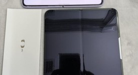 Mint
													Google Pixel 9 Pro Fold - Unlocked, Obsidian, 256 GB, GGH2X, photo 5 of 7