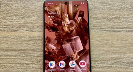 Mint
													Google Pixel 8 - Unlocked, Rose, 128 GB, 8 GB, G9BQD, Sub-6 5G, photo 2 of 13