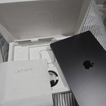 Mint MacBook Pro 2026 - 14 inch (M5) - 512 GB, Space Black, 32 GB, Apple M5, Standard Display