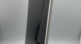 Mint
													Apple iPad 8th Gen - Unlocked, Silver, 32 GB, A2428, photo 4 of 6