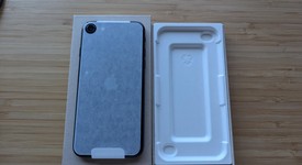Mint
													Apple iPhone SE 3rd Gen 2022 - Unlocked, Midnight, 64 GB, A2595, photo 3 of 3