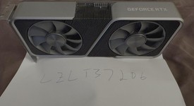 Used
													Nvidia GeForce RTX 3070 Founders Edition - 900-1G142-2510-000, photo 1 of 3