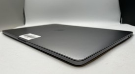 Good
													MacBook Pro 2018 (With Touch Bar) - 15" - I9, Gray, 1 TB, 32 GB, photo 4 of 10