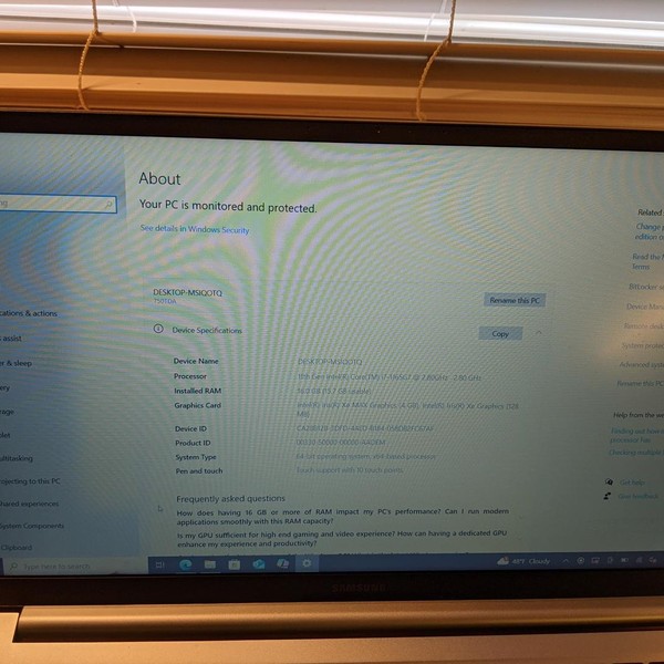 Samsung Galaxy Book Pro - 512 GB, Mystic Silver, 16 GB, Intel Core i7, 15.6 inch