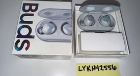 Used
													Samsung Galaxy Buds - White, SM-R170, photo 3 of 5