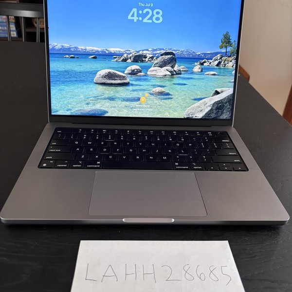 MacBook Pro 2023 - 14 inch - 512 GB, Gray, 16 GB, Apple M2 Pro 10-core