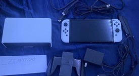 Good
													Nintendo Switch - OLED - White, 64 GB, photo 5 of 6