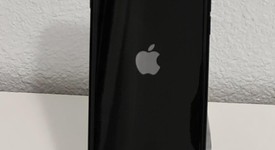 Good
													Apple iPhone SE 2nd Gen 2020 - AT&T, Black, 64 GB, A2275, photo 4 of 5