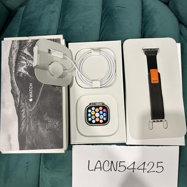 Apple Watch Ultra 49mm - Unlocked, Titanium, A2622
