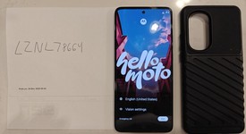 Fair
													Motorola Edge (2022) - Unlocked, Gray, 128 GB, 8 GB, photo 1 of 9