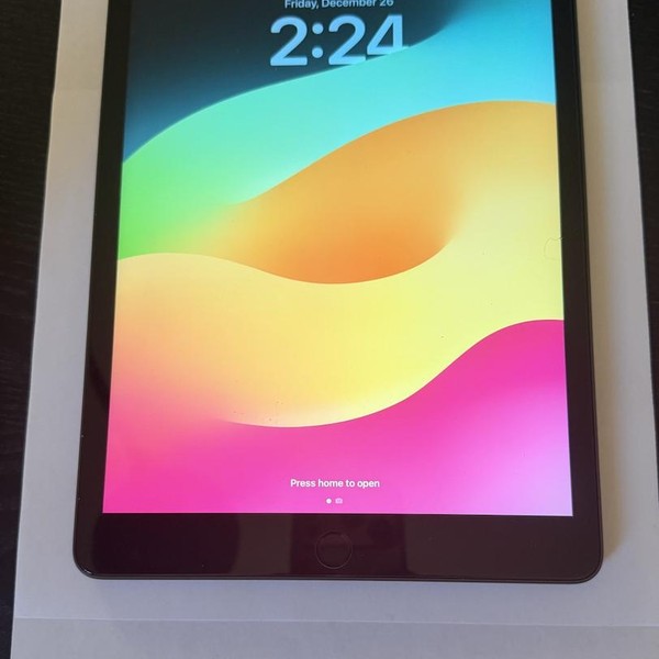 Apple iPad 9th Gen - Unlocked, 64 GB, Gray, A2603