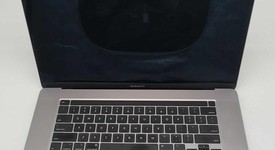 Good
													MacBook Pro 2019 - 16" - I9, Silver, 1 TB, 16 GB, photo 2 of 9