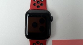 Good
													Apple Watch SE 2nd Gen 40mm - Midnight, A2722 - GPS, Aluminum, photo 4 of 7