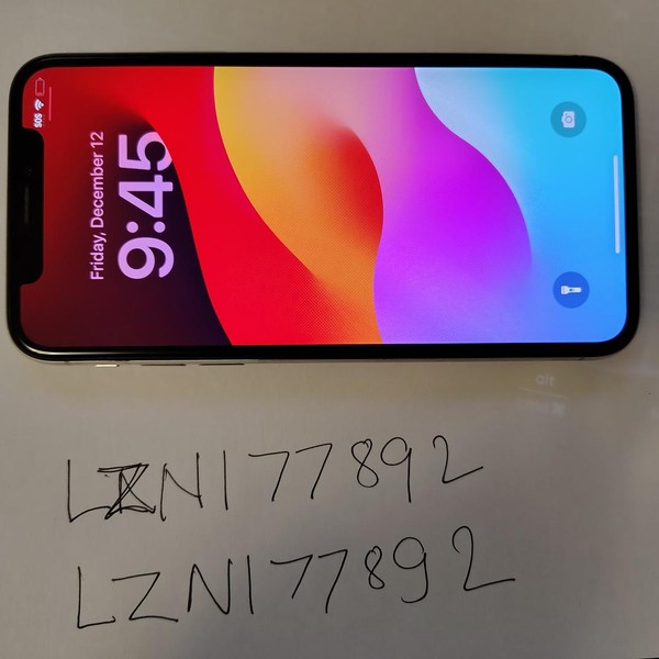 Apple iPhone Xs - Unlocked, 512 GB, Silver, A1920