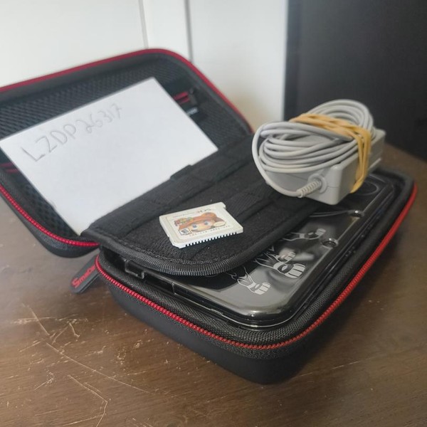 New Nintendo 3DS XL - 1 GB, Black, Solgaleo Lunala Black Edition